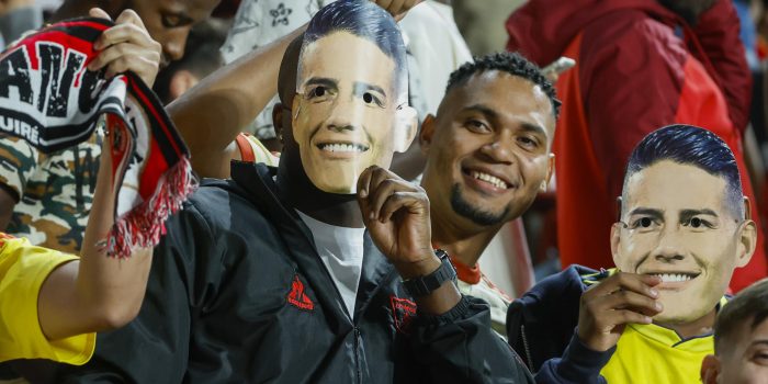 alt La 'Jamesmanía' llega a Vallecas