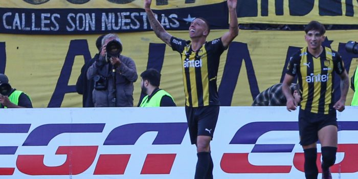 Regresa el fútbol a Uruguay: hoy se juega el clásico entre Peñarol