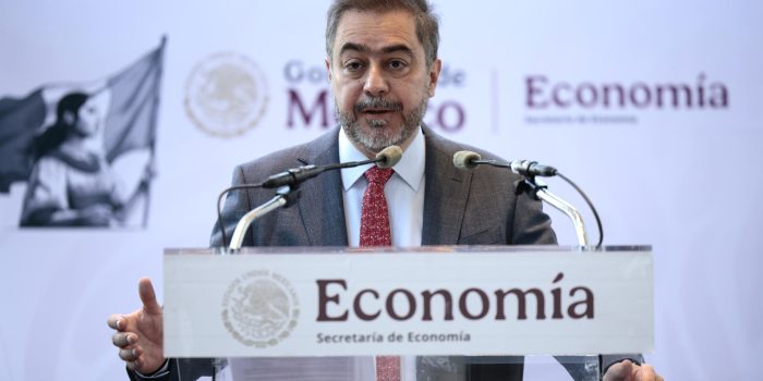 alt ALERTA MUNDIALISTA mexicano Llerenas anuncia bloqueo de 57 sitios pirata en el debut de México