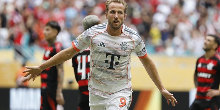 Harry Kane, del Bayern Munich, celebra un gol este domingo, en un partido del Mundial de Clubes entre Flamengo y Bayern Munich en el estadio Hard Rock de Miami (Estados Unidos). EFE/ Juan Ignacio Roncoroni