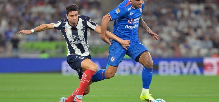 Imagen de archivo de Gabriel Fernandez de Cruz Azul (D). EFE/Miguel Sierra