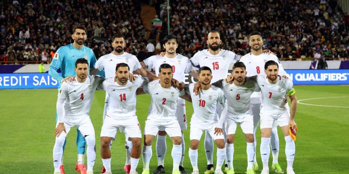 Fotografía de archivo de los jugadores de Irán antes de un partido de clasificatorio para la Copa Mundial de la FIFA 2026. EFE/EPA/ABEDIN TAHERKENAREH
//////////
TEHRAN (Iran (Islamic Republic Of)), 20/03/2025.- Players of Iran pose for a family picture ahead of the FIFA World Cup 2026 qualification soccer match between Iran and the United Arab Emirates in Tehran, Iran, 20 March 2025. (Mundial de Fútbol, Emiratos Árabes Unidos, Teherán) EFE/EPA/ABEDIN TAHERKENAREH