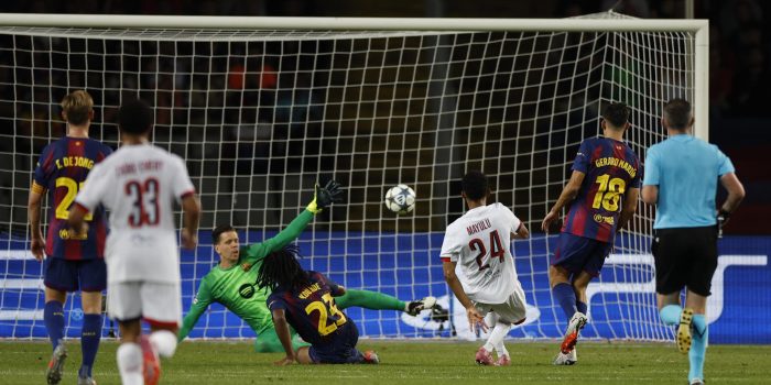 ALT alt El Barça sin el brasileño Raphinha no puede ante el campeon
