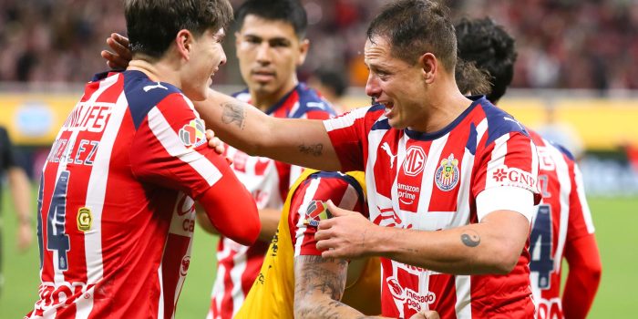Jugadores de Guadalajara celebran un gol en el Estadio Akron en Guadalajara (México). Fotografía de archivo. EFE/ Francisco Guasco