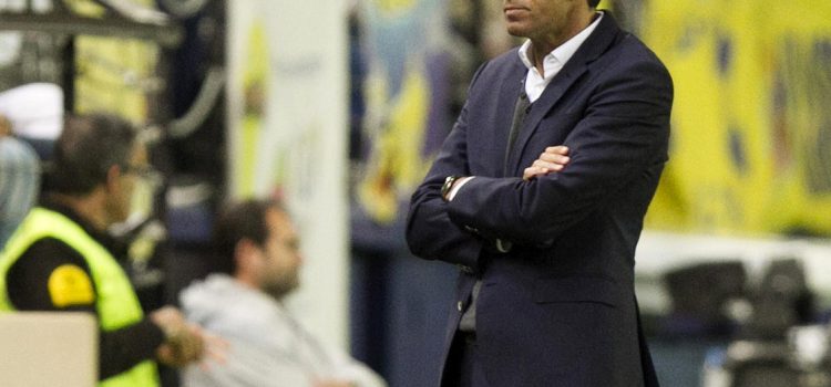 alt Gustavo Poyet, nuevo entrenador del Jeonbuk Hyundai surcoreano