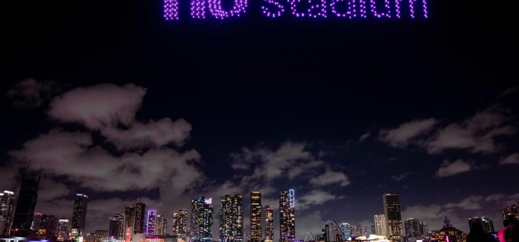 Fotografía cedida por el Inter Miami CF que muestra un espectáculo de luces para anunciar que el nuevo estadio del equipo de la MLS se llamará Nu Stadium. EFE/ Inter Miami CF