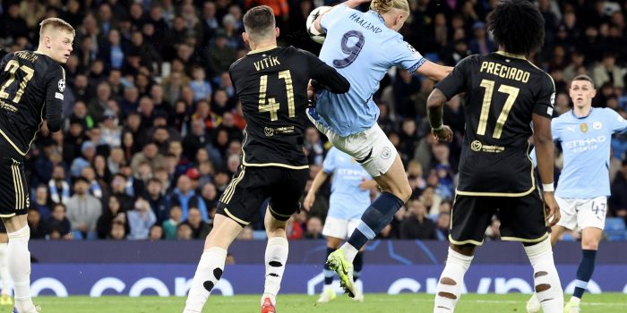 alt Haaland se viste de Ibrahimovic