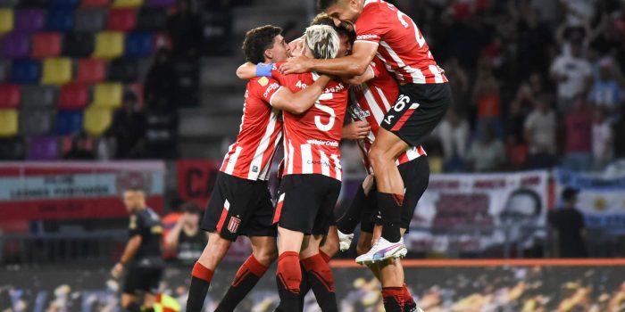 alt Estudiantes y Platense, definen el último título de la temporada en Argentina