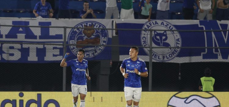 alt Cruzeiro demuestra poderío y vence a Libertad