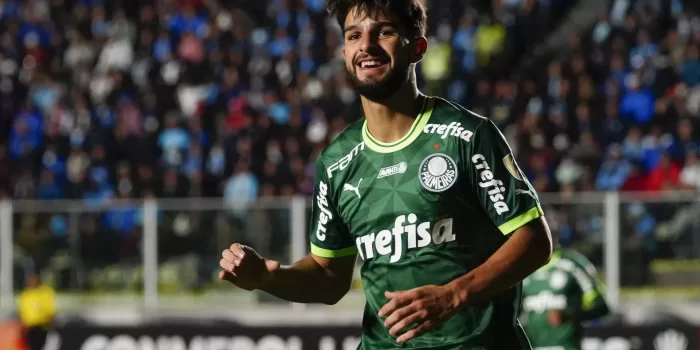 ALT El 'Flaco' López se exhibe con tres goles en la manita del Palmeiras al Ponte Petra