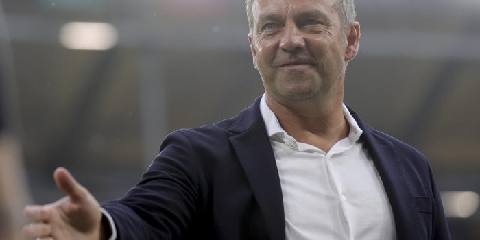 alt Flick llega a Barcelona para planificar el próximo curso