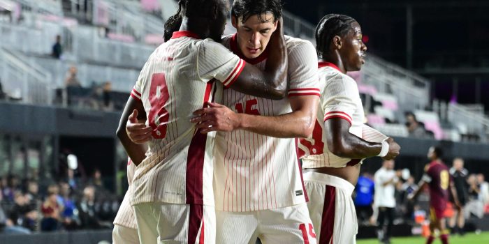 Jugadores de Canadá celebran un gol este martes en un partido amistoso ante Venezuela en el Chase Stadium, en Fort Lauderdale (Estados Unidos). EFE/ Giorgio Viera