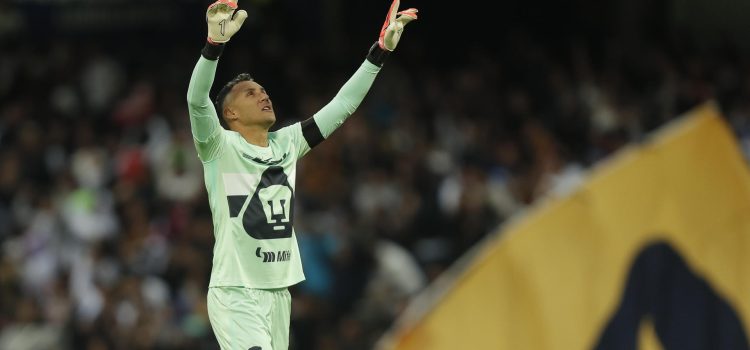 Keylor Navas de Pumas celebra un gol durante un partido del torneo Clausura 2026 de la Liga MX entre Pumas y Monterrey. Imagen de archivo. EFE/Isaac Esquivel