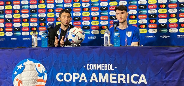 alt Diego Reyes, ayudante técnico de Uruguay: "Hay cero contacto posible" con Bielsa