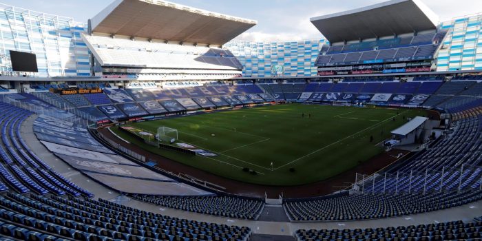 Vista general del Estadio Cuauhtémoc en la ciudad de Puebla (México), en foto de archivo de Hilda Ríos. EFE