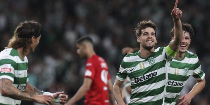 Daniel Braganca celebra un gol del Sporting ate el Santa Clara. EFE/EPA/TIAGO PETINGA
