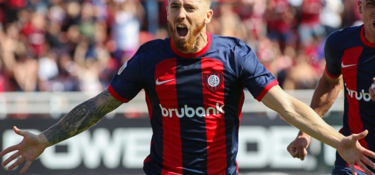 Fotografía de archivo del 28/09/2024 del jugador español del San Lorenzo de Almagro Íker Muniain. EFE/STR