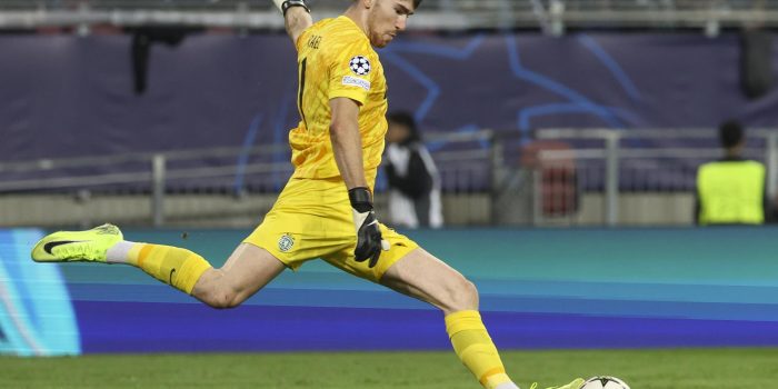 alt El meta uruguayo Franco Israel tiene los mejores registros de Europa