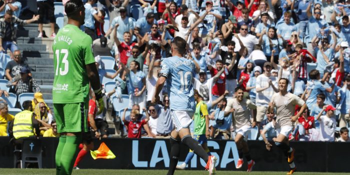 ALT El español Aspas acerca al Celta a la permanencia