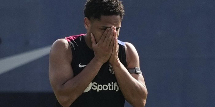alt brasileño Vitor Roque