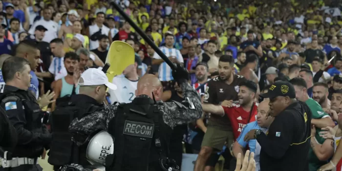 México y Uruguay: del campo a los puños; así se desató la pelea tras el  partido. - Para Ganar