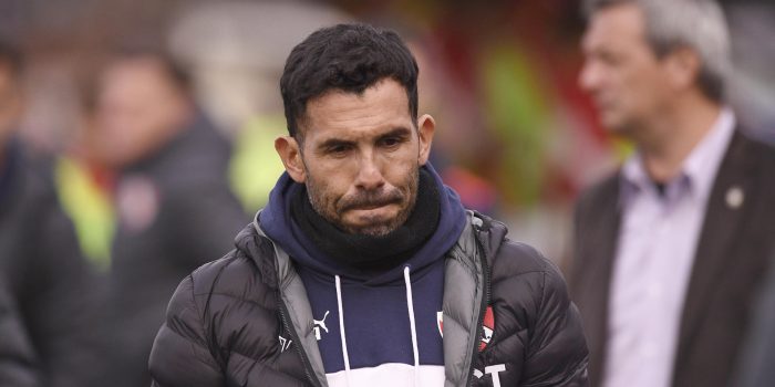 alt Carlos Tévez se despide de la conducción técnica de Independiente con un opaco empate