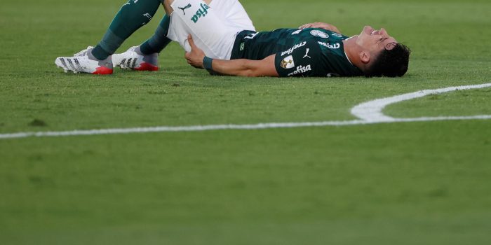 alt El uruguayo Piquerez sufre una grave lesión y puede perder el resto del año con Palmeiras