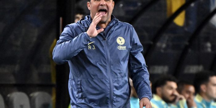 El brasileño André Jardine, entrenador del América mexicano. EFE/ David Becker