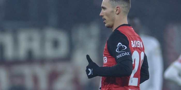 alt Grimaldo salva un punto para el Leverkusen