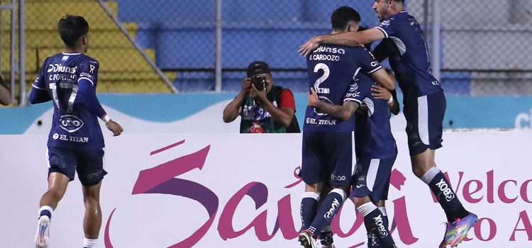 alt Motagua con doblete del brasileño Oliveira iguala ante el líder Olimpia