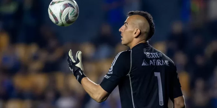 alt El argentino Nahuel Guzmán recibirá sanción de los Tigres por usar un láser