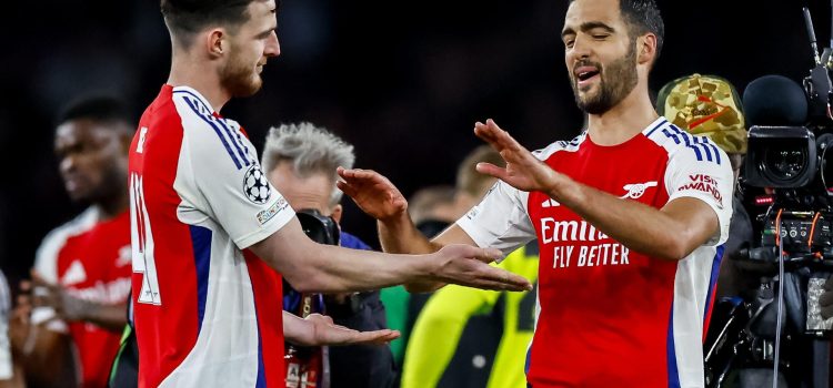 Los goleadores Declan Rice (I) y Mikel Merino durante el partido de ida de cuartos de final de la UEFA Champions League entre el Arsenal FC y el Real Madrid en Londres, Reino Unido. EFE/EPA/TOLGA AKMEN