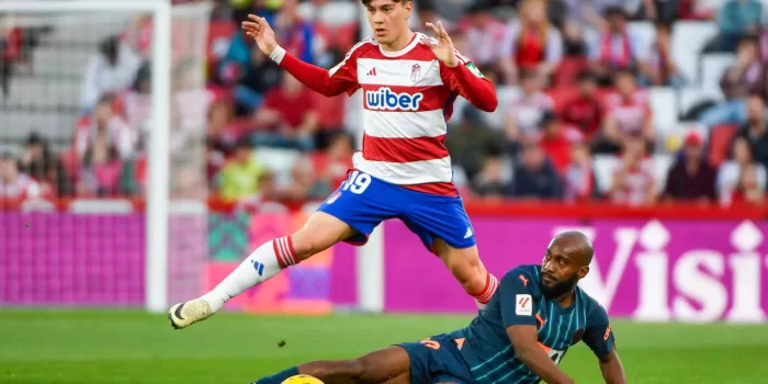 alt 0-1. Almeida decide en Granada y coloca al Valencia séptimo