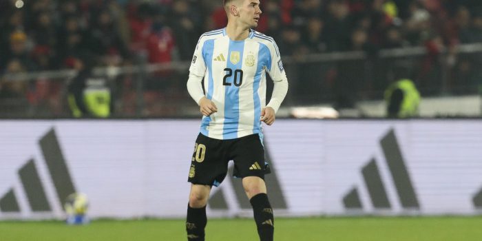 Franco Mastantuono de Argentina durante el partido de las eliminatorias sudamericanas para el Mundial de 2026 ante Chile. EFE/Osvaldo Villarroel