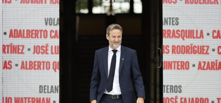 El seleccionador de Panamá, Thomas Christiansen, anuncia la lista oficial de jugadores convocados para el Mundial 2026. EFE/ Bienvenido Velasco