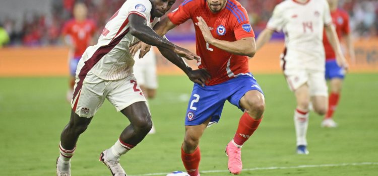 alt El bajo presente del único chileno en la Ligue 1