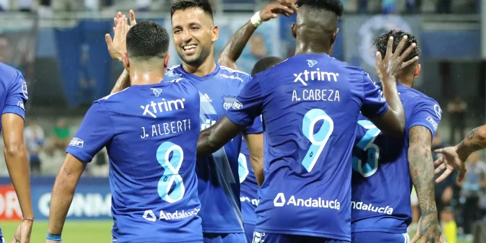 alt Emelec y Cuenca Juniors van a semifinales de la Copa Ecuador por un cupo a la Libertadores