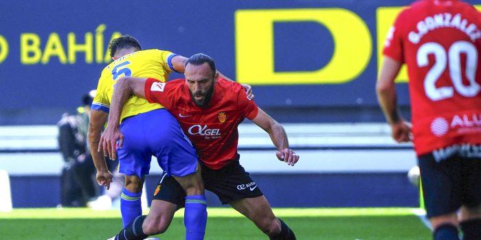 ALT El Cádiz deja escapar una bala ante un Mallorca que respira