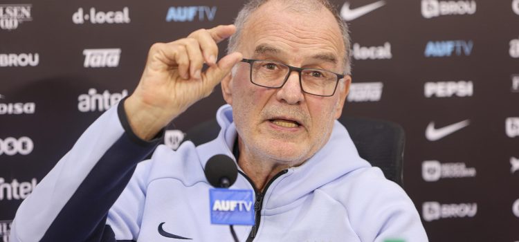 El seleccionador de Uruguay, Marcelo Bielsa. EFE/Gastón Britos