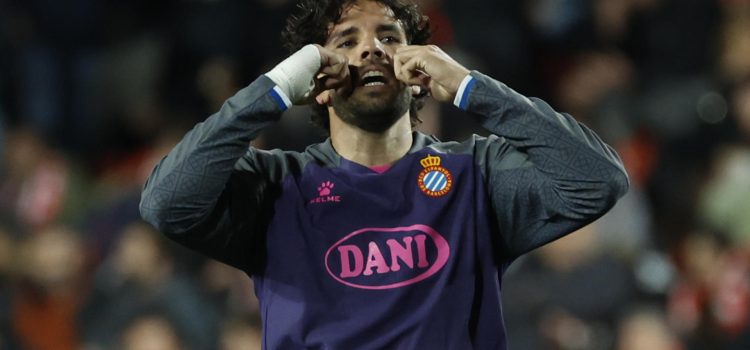 alt El uruguayo Cabrera renueva con el Espanyol por una temporada