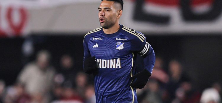 Fotografía de archivo del 9 de julio de 2024 que muestra a Radamel Falcao García de Millonarios durante un partido, en Buenos Aires (Argentina). EFE/STR/ ARCHIVO