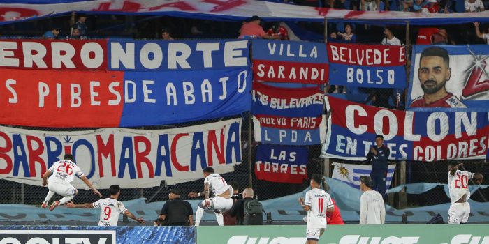 alt Nacional gana y se acerca a Peñarol, líder invicto del Torneo Apertura de fútbol en Uruguay