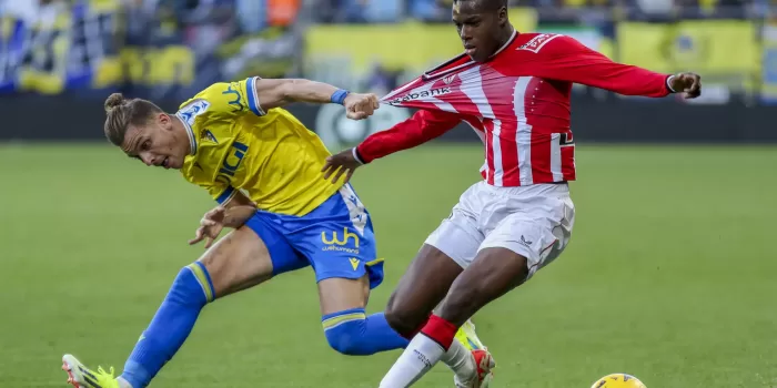 alt El Athletic se frena tras llegar a la pelea por la Champions