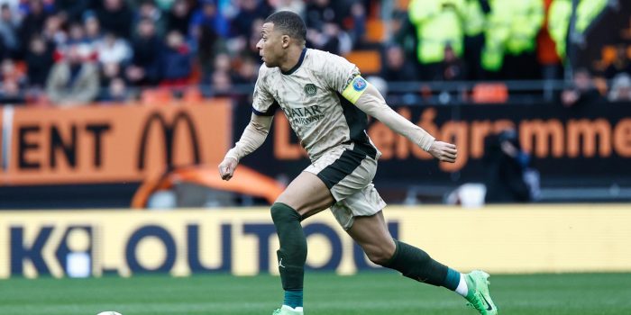 altMbappé saca la varita y el PSG acaricia el título