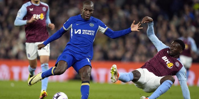 alt El Villa y el Chelsea, a medio camino