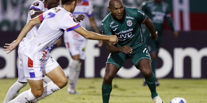 alt Firpo al mando del costarricense Solano, quiere acercarse a la punta en la liga salvadoreña