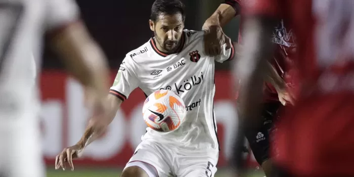 ALT Celso Borges se retira de la selección de Costa Rica con un récord de 163 partidos