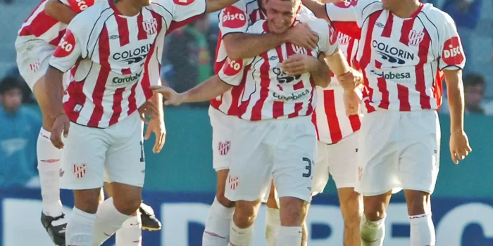 alt Instituto derrota a Huracán y asalta el liderato de la Zona A en el fútbol argentino