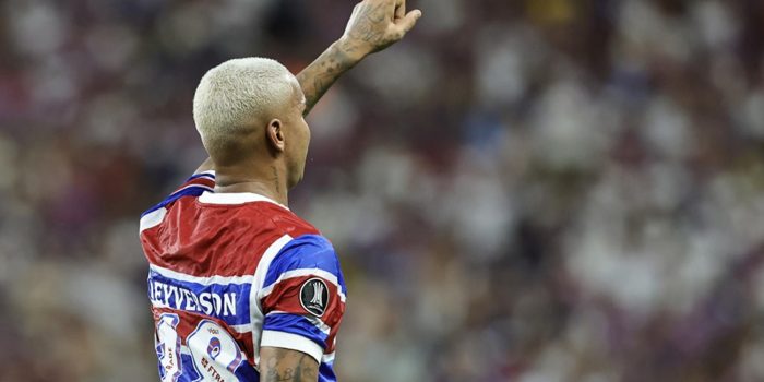 Deyverson de Fortaleza celebra su gol en un partido de la fase de grupos de la Copa Libertadores. EFE/ Jarbas Oliveira