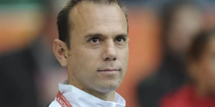 alt El técnico del Santos femenino renuncia presionado por denuncias de acoso sexual